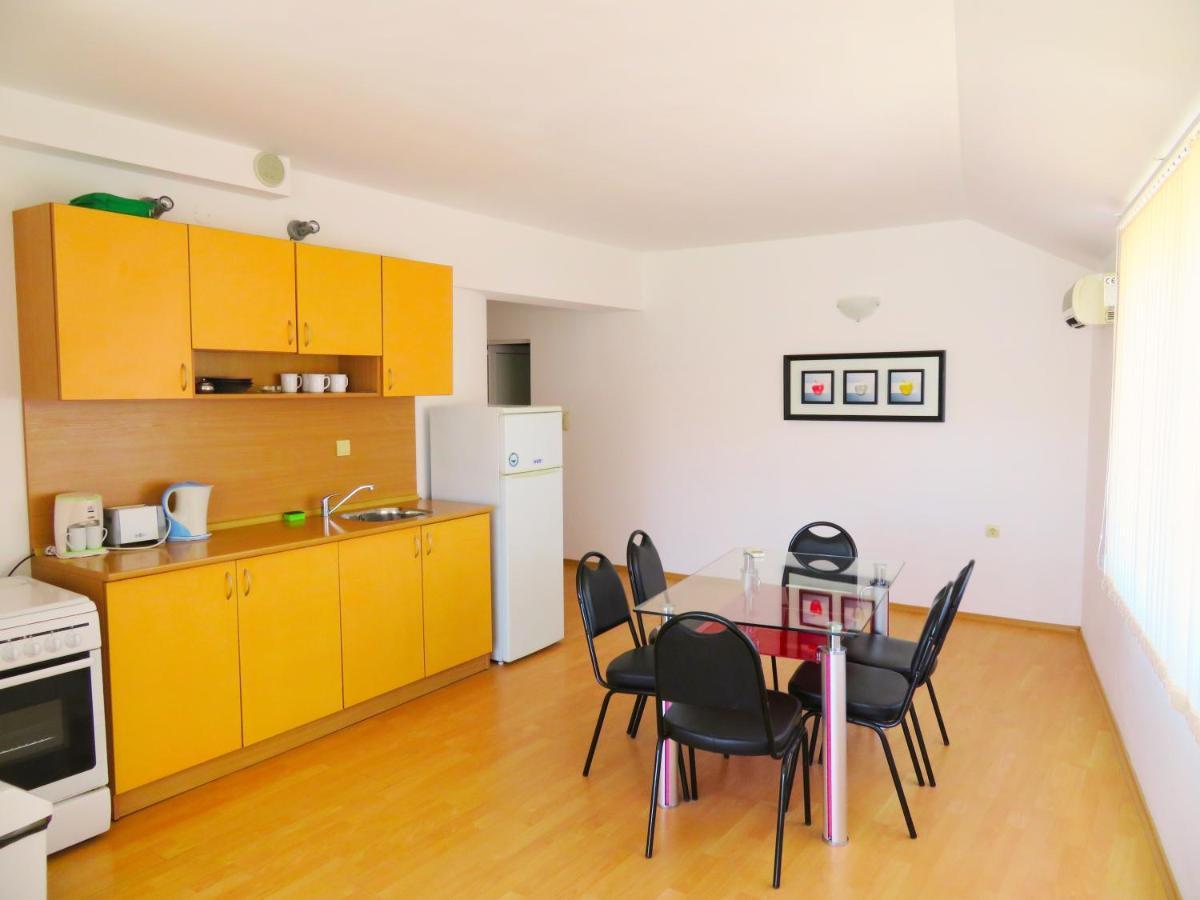 Апартамент Съни Хаус - Sunny House Apartment Byala  Buitenkant foto