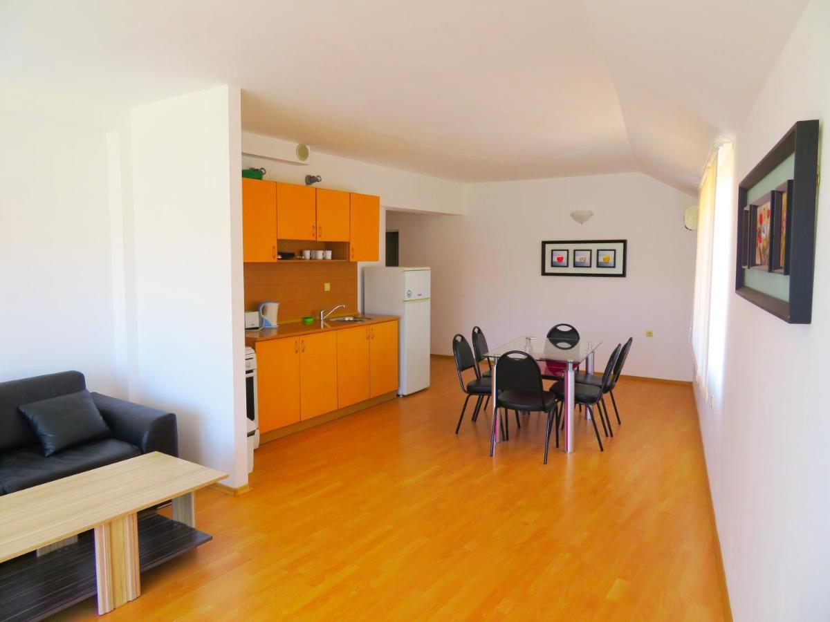 Апартамент Съни Хаус - Sunny House Apartment Byala  Buitenkant foto