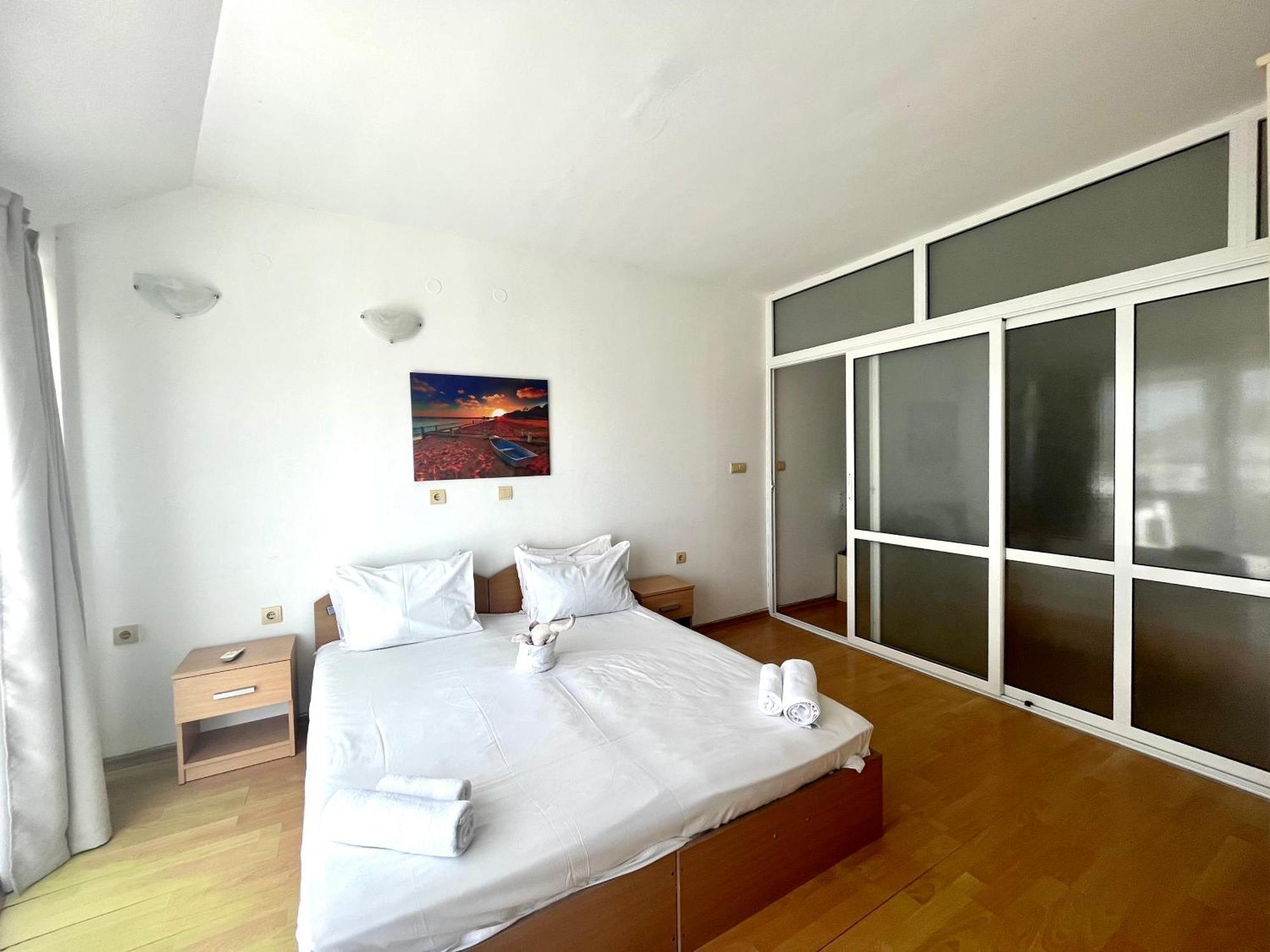 Апартамент Съни Хаус - Sunny House Apartment Byala  Buitenkant foto